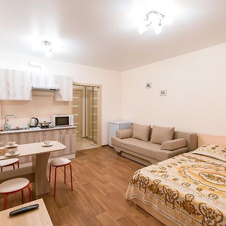 Narayana Apartments On Sibirskaya 42 Novoszibirszk Kültér fotó